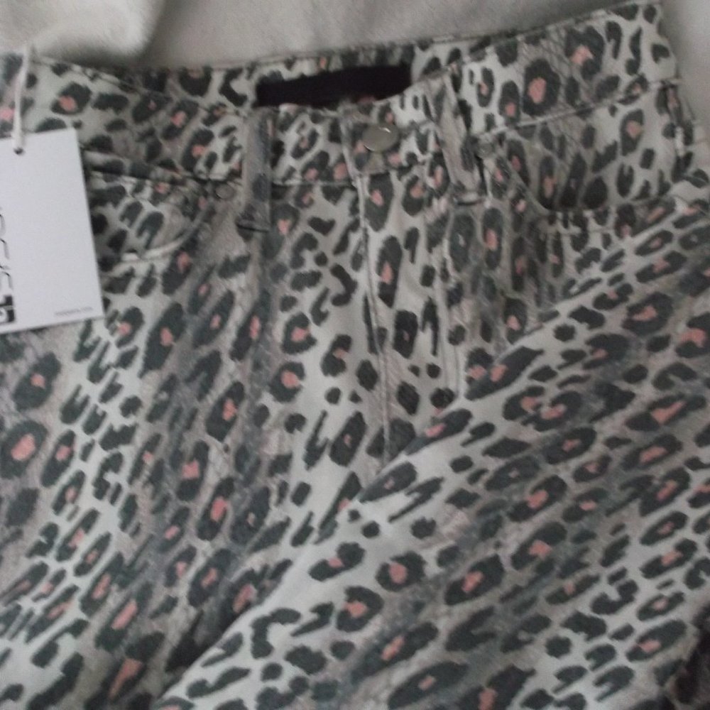 NWT - Joe's The Charlie High Rise Skinny Ankle Animal Print Jeans  Size 23